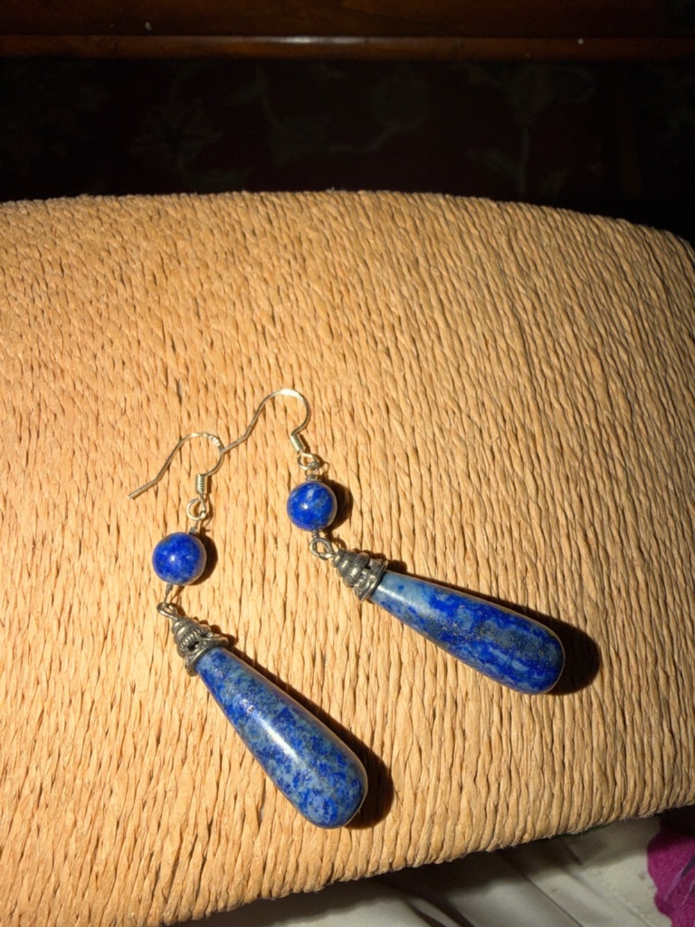 Lapis lazuli deep Blue Teardrop pierced sterling silver wires  flexible light - Picture 5 of 6
